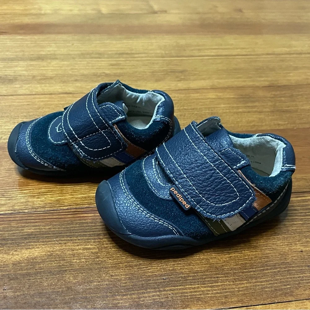 Pediped Grip N Go Shoes Size 19 or 4